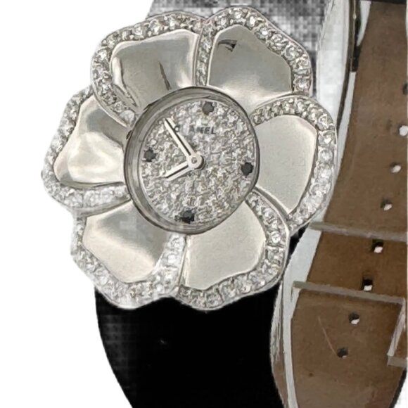 Authentic CHANEL Camelia Diamond Collection Ladies Watch H1190 - Picture 4 of 9